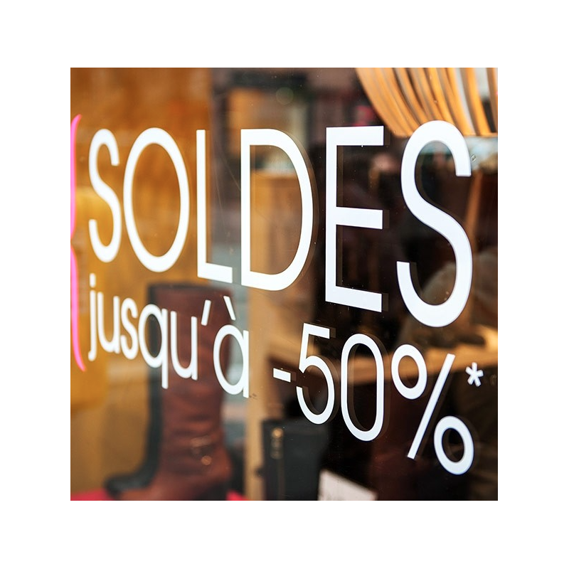 Lettrage adhésif découpé